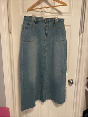 Casual Light Blue Denim Maxi Skirt